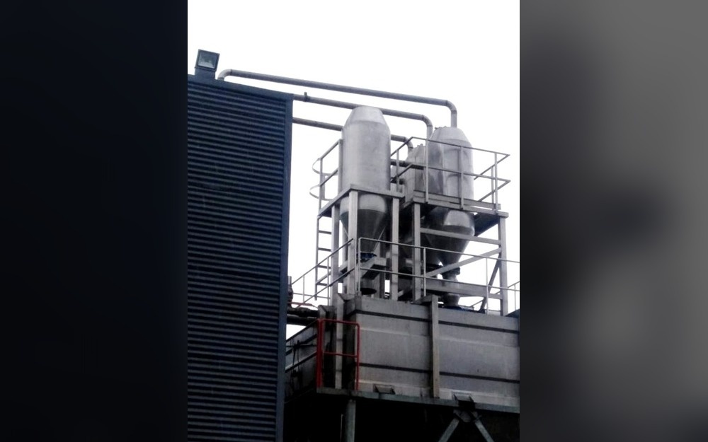 Torre exterior de ciclones y tolvas industriales - Artigmet